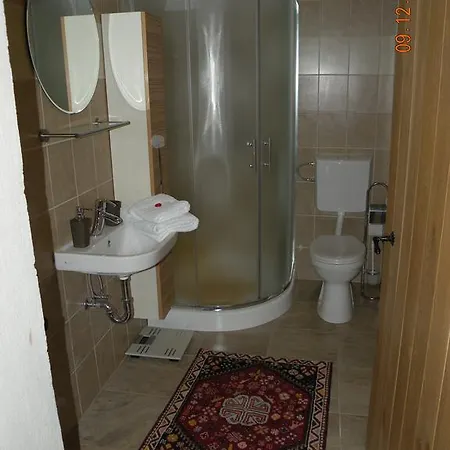 Horcholond Vendeghaz * ماغيارهيرتيليند